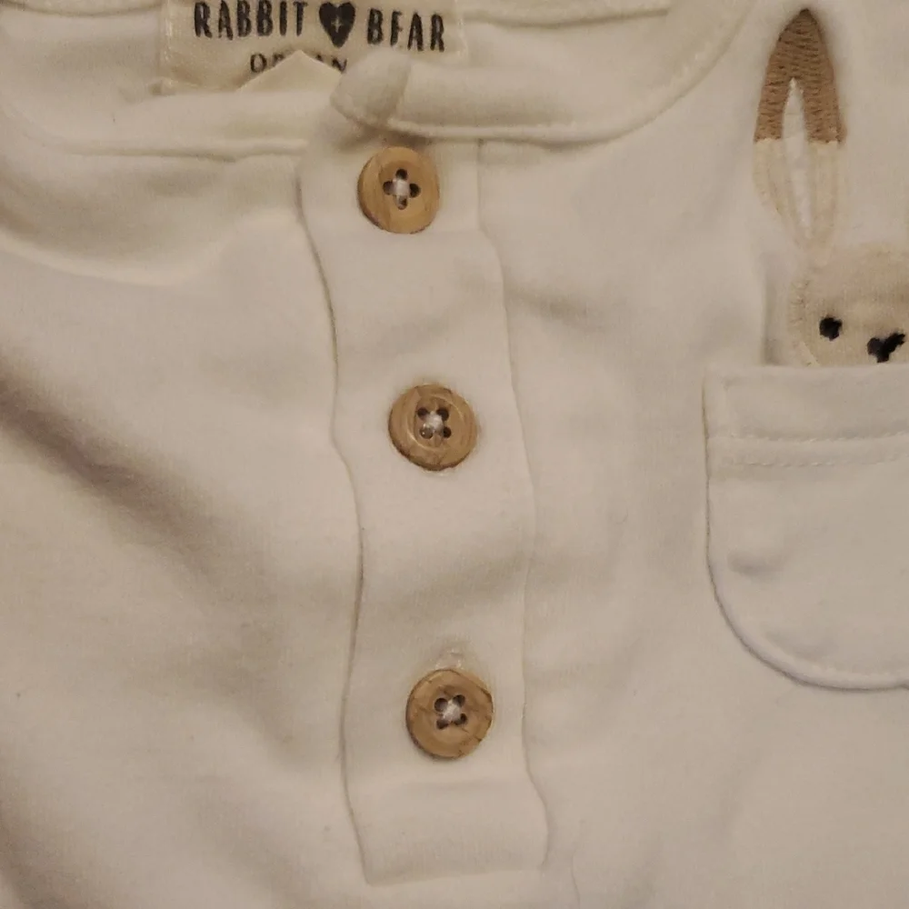 5 For $25 Rabbit + Bear Organic‎ White Baby Onesie Size 3-6 Months
